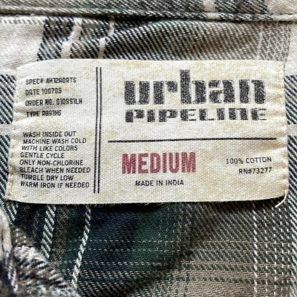 🔥4/$20 Plaid Button Down - Picture 5 of 9